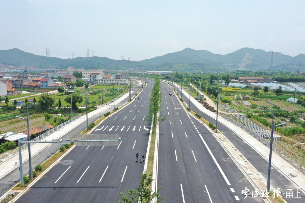 Die westliche Erweiterung der Beilun Huangshan Road (Xiaojiajiang Road - Fuchunjiang Road) wurde offiziell für den Verkehr freigegeben
