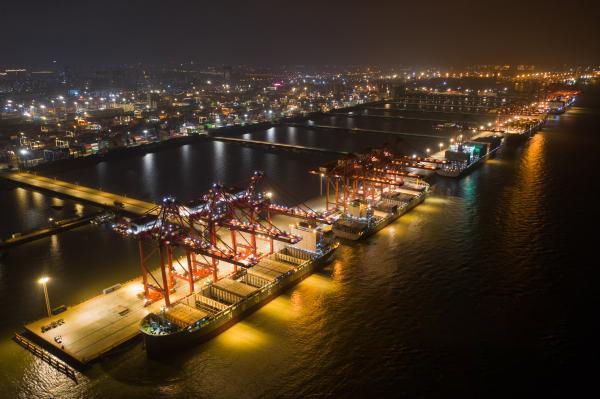 Der Hafen von Ningbo Zhoushan fügte ein grünes „Vier-Sterne“-Dock hinzu