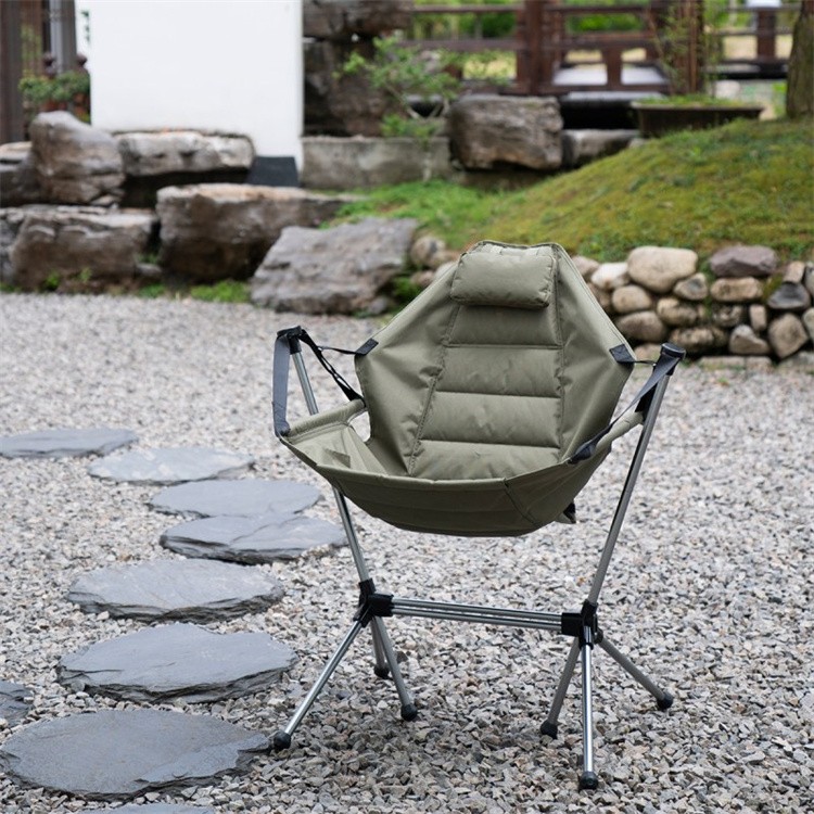 Camping -Klappstuhl klappern