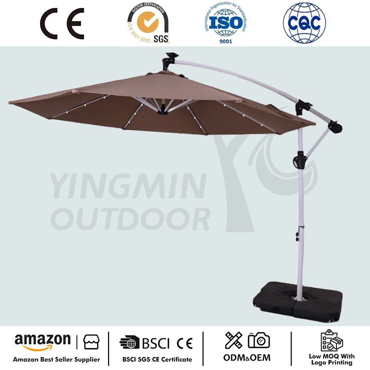 Neuester 10FT Patio Cantilever Solar-LED-Regenschirm