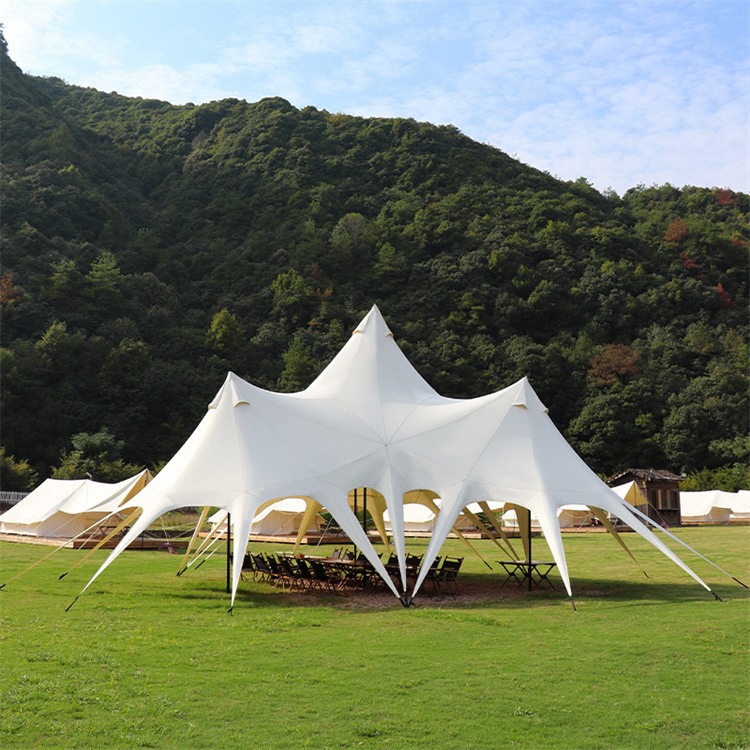 Camping -Camping -Schattenzelt im Freien